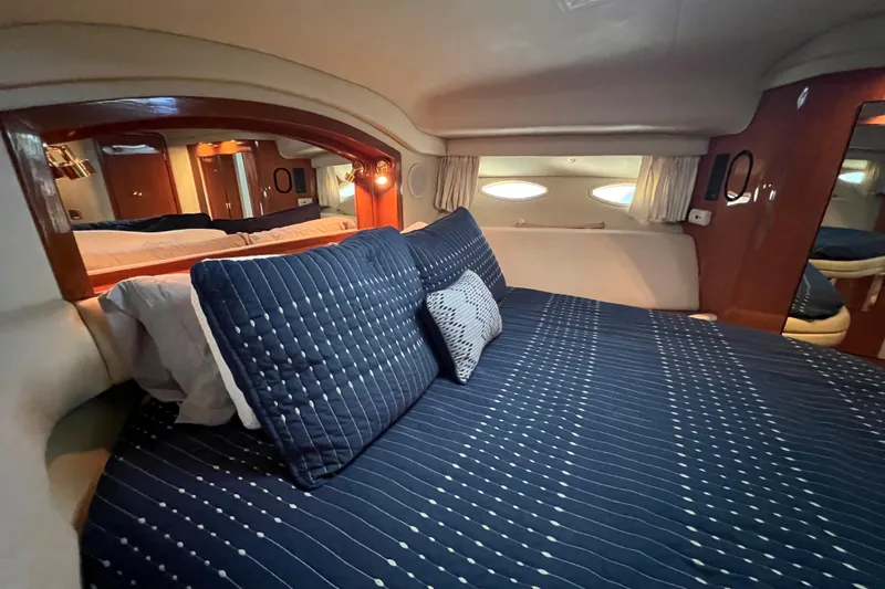 Get Nuts Yacht Photos Pics Luxurious cabin interior of 2000 Sea Ray 400 Sedan Bridge yacht.