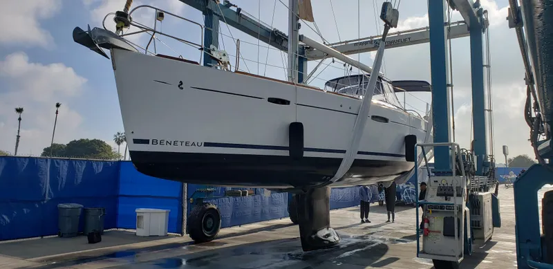 Attitude Adjustment Yacht Photos Pics 