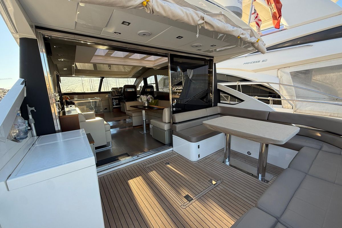 2013 Fairline 63 