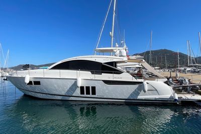 Yacht