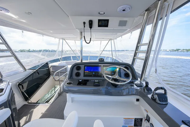  Yacht Photos Pics 2024 Riviera 46 Sports Motor Yacht - Image 43