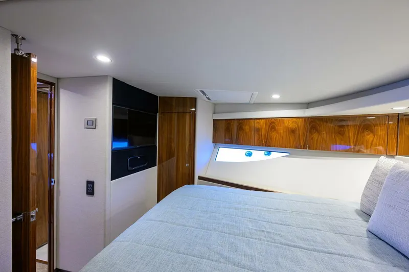  Yacht Photos Pics 2024 Riviera 46 Sports Motor Yacht - Image 74