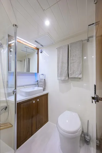  Yacht Photos Pics 2024 Riviera 46 Sports Motor Yacht - Image 86