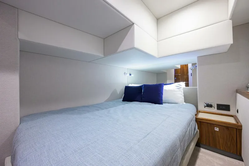  Yacht Photos Pics 2024 Riviera 46 Sports Motor Yacht - Image 90