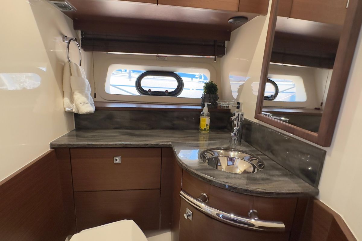 2016 Sea Ray 47 