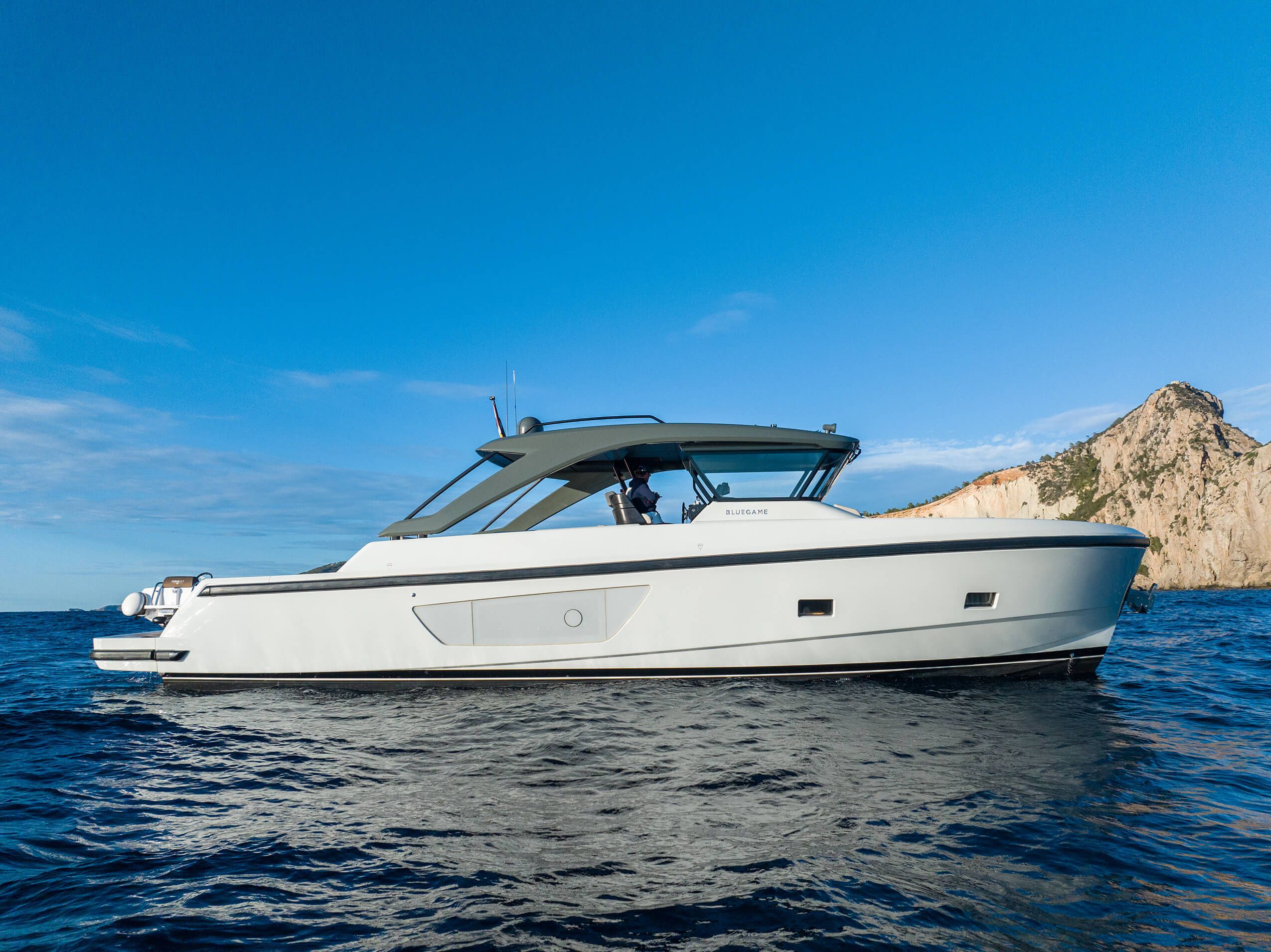 2022 Bluegame BG54