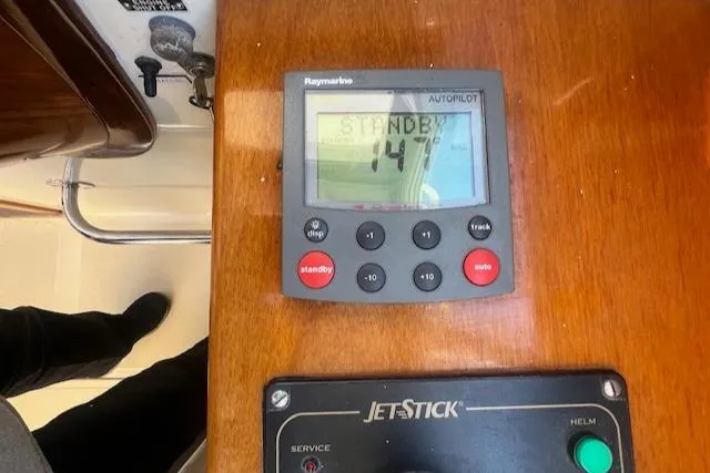 Free Will Yacht Photos Pics Autopilot and JetStick controls on 2003 Hinckley Extended Hardtop Pilothouse 36 Picnic Boat.