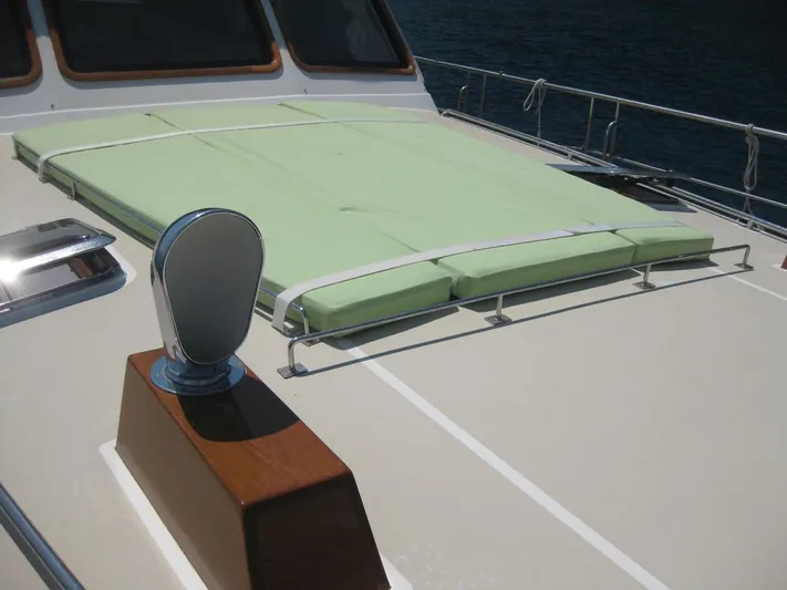  Yacht Photos Pics Foredeck Sun Cushions