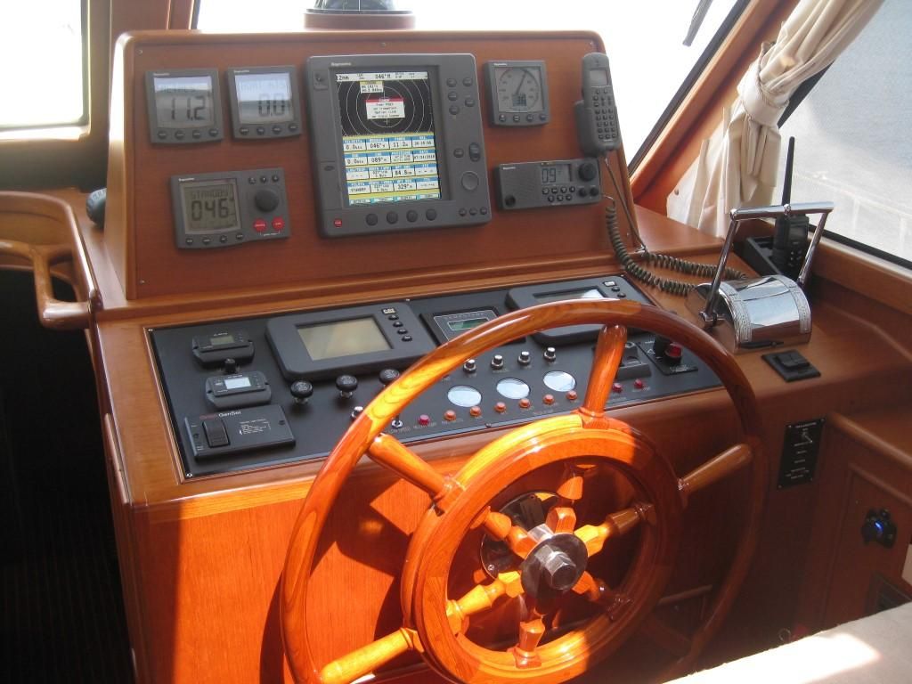 2004 Grand Banks 54 