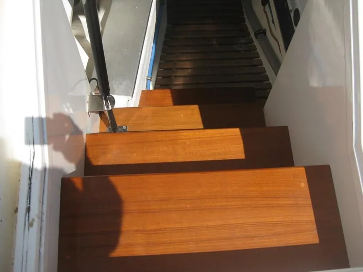  Yacht Photos Pics Engine Room Companionway