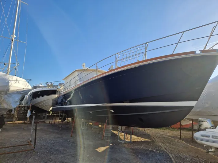  Yacht Photos Pics New Paint December 2023