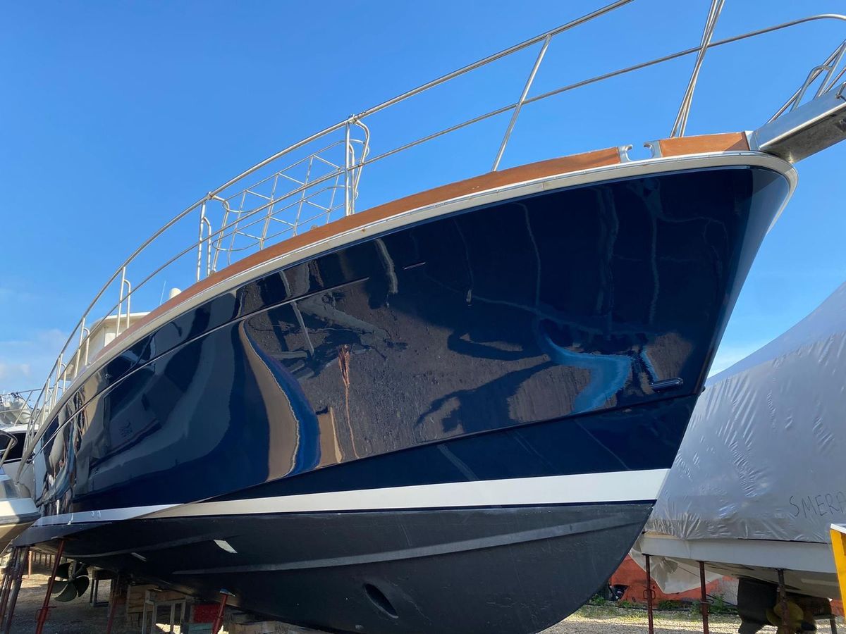 2004 Grand Banks 54 