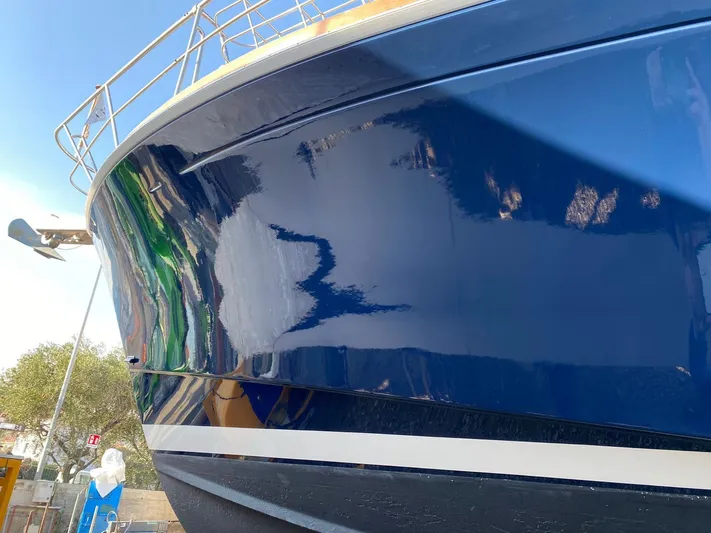  Yacht Photos Pics New Paint December 2023