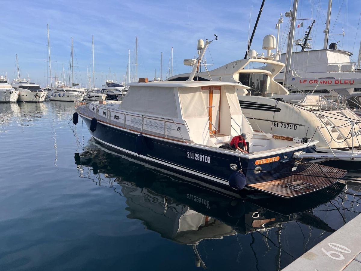 2004 Grand Banks 54 
