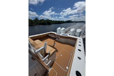 Yacht