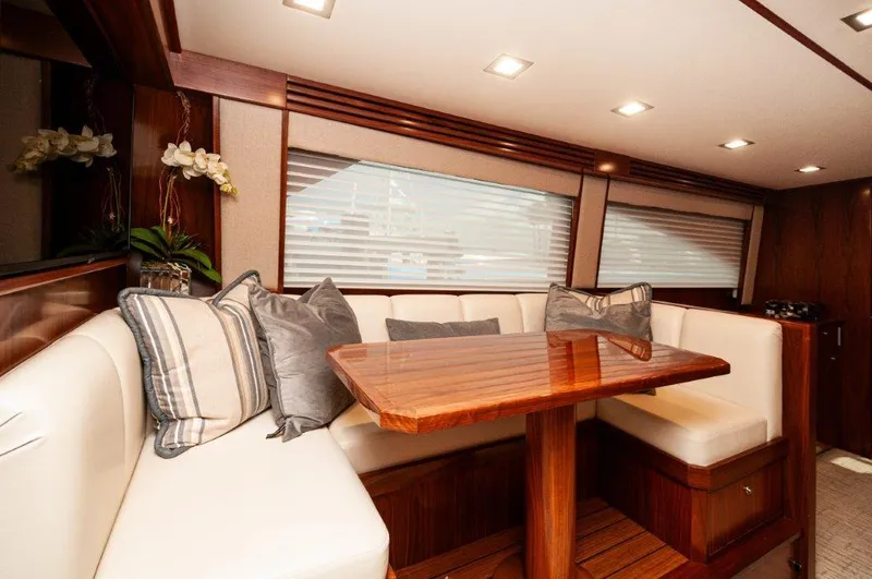 Gunnslinger Yacht Photos Pics 2020 Viking 72 Convertible- GUNNSLINGER-Dinette 2