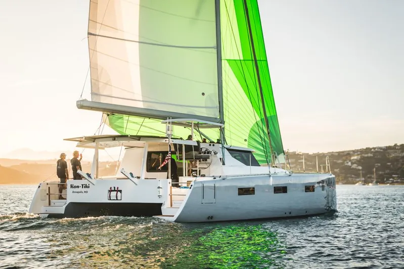 Vision 444 Yacht Photos Pics 