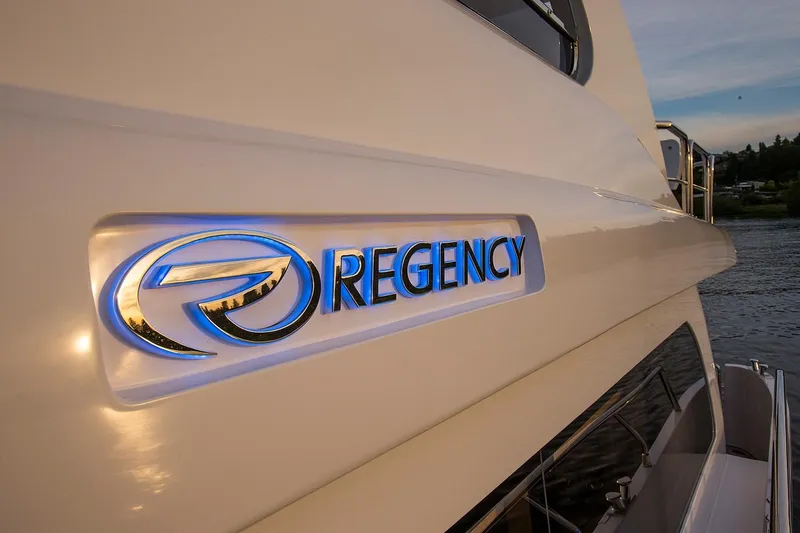 Blink Yacht Photos Pics Regency