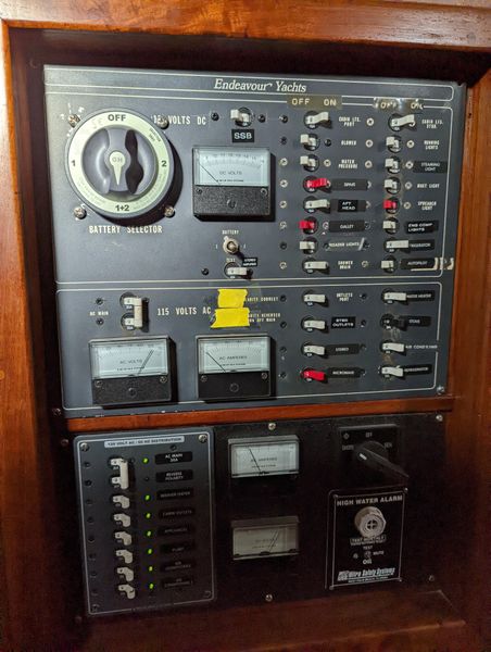 1980 Endeavour 43ft Center Cockpit
