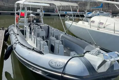 2018 Custom 835