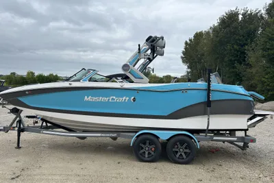 MasterCraft X24