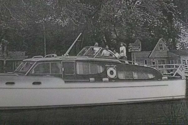 1946 Chris-Craft Double Cabin Fly Bridge