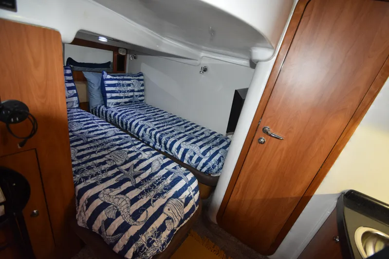 The Black Pearl Yacht Photos Pics 