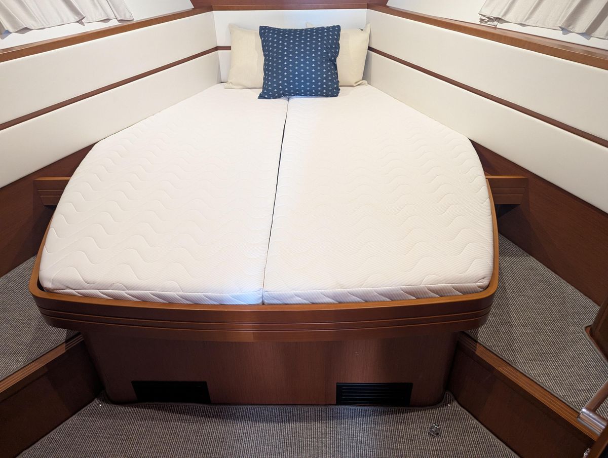 2019 Beneteau 45 