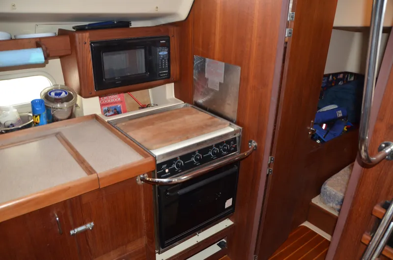 Andiamo Yacht Photos Pics 