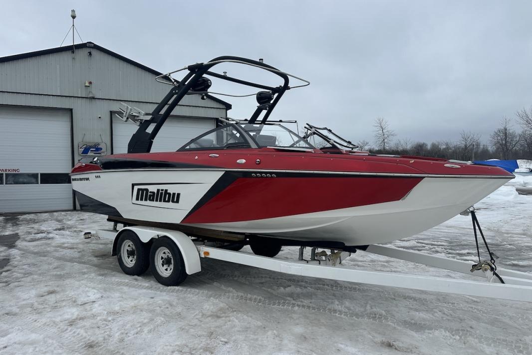 Malibu Wakesetter 23 LSV