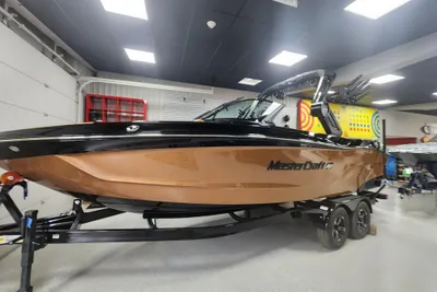 MasterCraft XT23