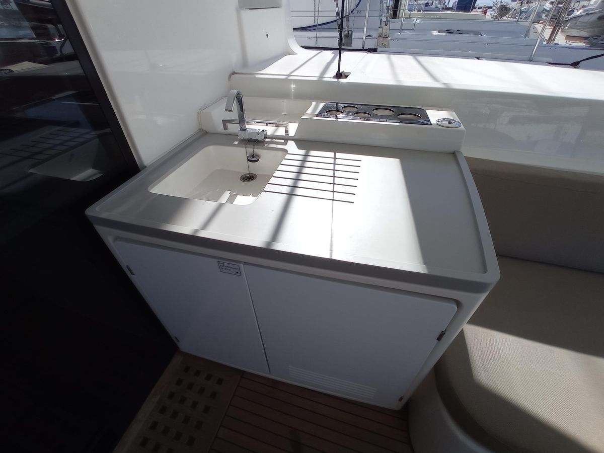 2019 Lagoon 48 