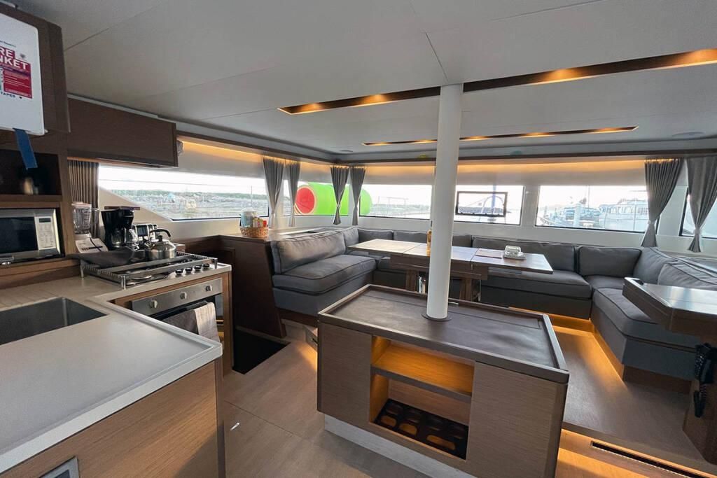 2019 Lagoon 48 