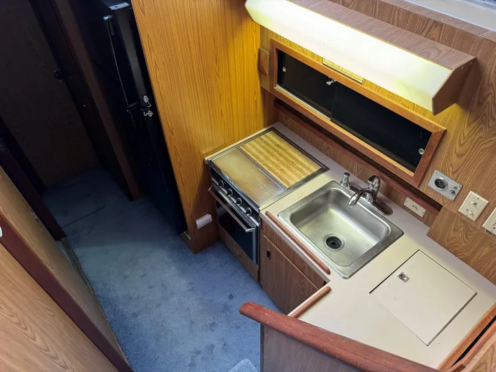 Reel Trio Yacht Photos Pics 