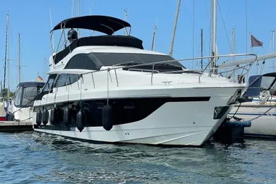2010 Fairline Phantom 48