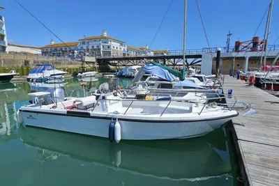 2015 Pirate 21 Fishing Boat