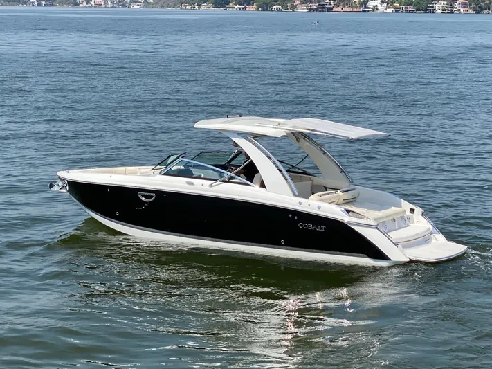 2018 Cobalt R30 @ Teques Yacht Photos Pics 