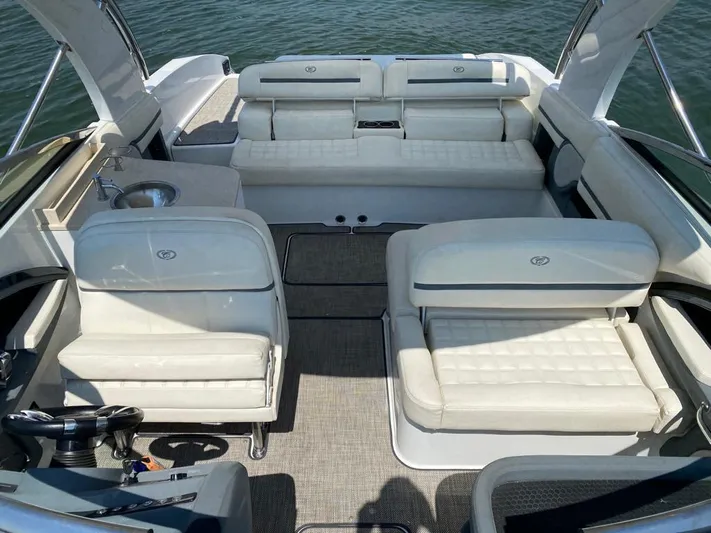 2018 Cobalt R30 @ Teques Yacht Photos Pics 