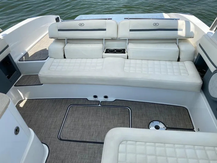 2018 Cobalt R30 @ Teques Yacht Photos Pics 