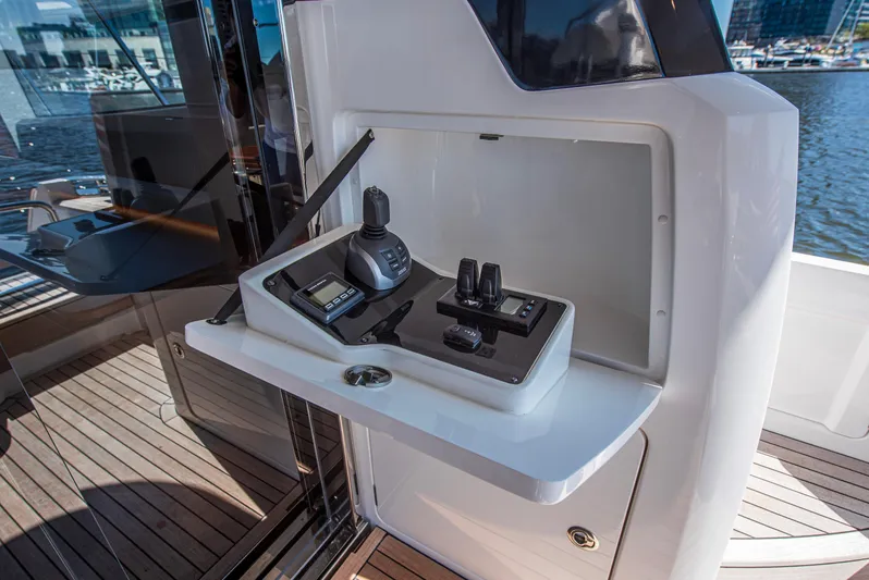 Partini Cruise Yacht Photos Pics Princess 55 2023 PARTINI CRUISE - Aft Deck Controls