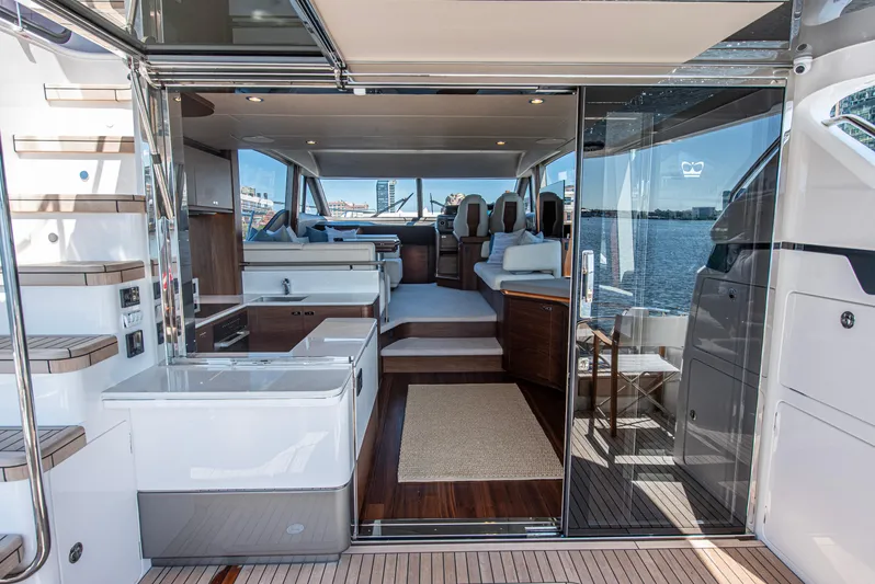 Partini Cruise Yacht Photos Pics Princess 55 2023 PARTINI CRUISE - Salon Entrance From Aft Deck