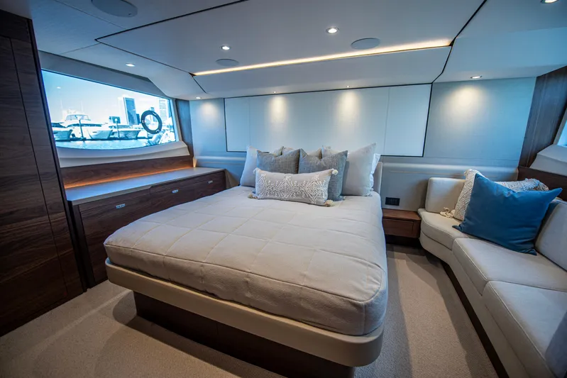 Partini Cruise Yacht Photos Pics Princess 55 2023 PARTINI CRUISE - Master Stateroom