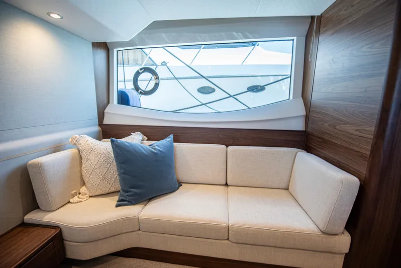 Partini Cruise Yacht Photos Pics Princess 55 2023 PARTINI CRUISE - Master Stateroom