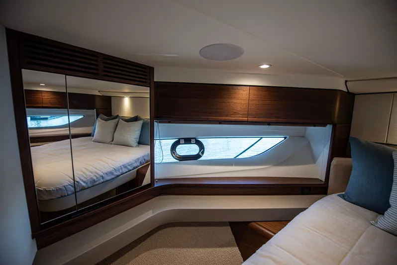 Partini Cruise Yacht Photos Pics Princess 55 2023 PARTINI CRUISE - Forward Stateroom