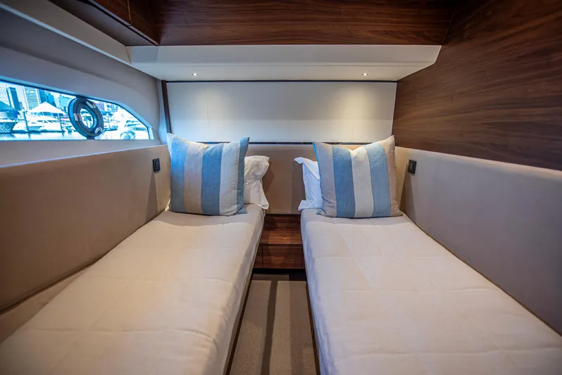 Partini Cruise Yacht Photos Pics Princess 55 2023 PARTINI CRUISE - Guest Stateroom