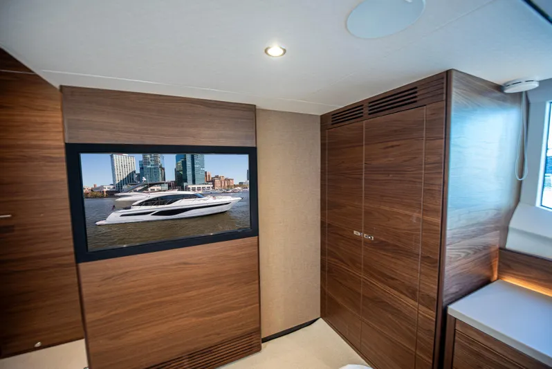 Partini Cruise Yacht Photos Pics Princess 55 2023 PARTINI CRUISE - Guest Stateroom