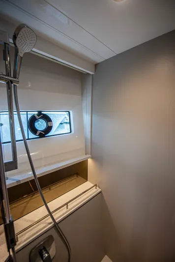 Partini Cruise Yacht Photos Pics Princess 55 2023 PARTINI CRUISE - Guest Head