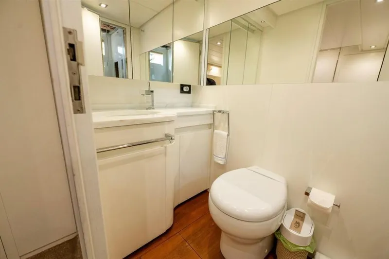 Mr K Yacht Photos Pics Luxurious bathroom on 2007 Cerri Cantieri Navali 86 Flying Sport yacht, featuring modern fixtures.