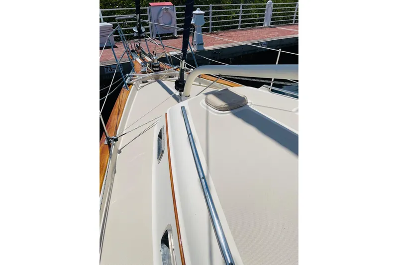 Resolute Yacht Photos Pics 2002 Island Packet 420 sailboat deck view at dock.