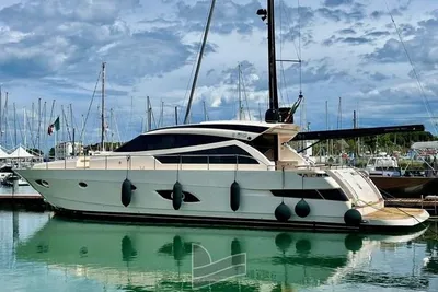 2011 Cayman Yachts S640 HT